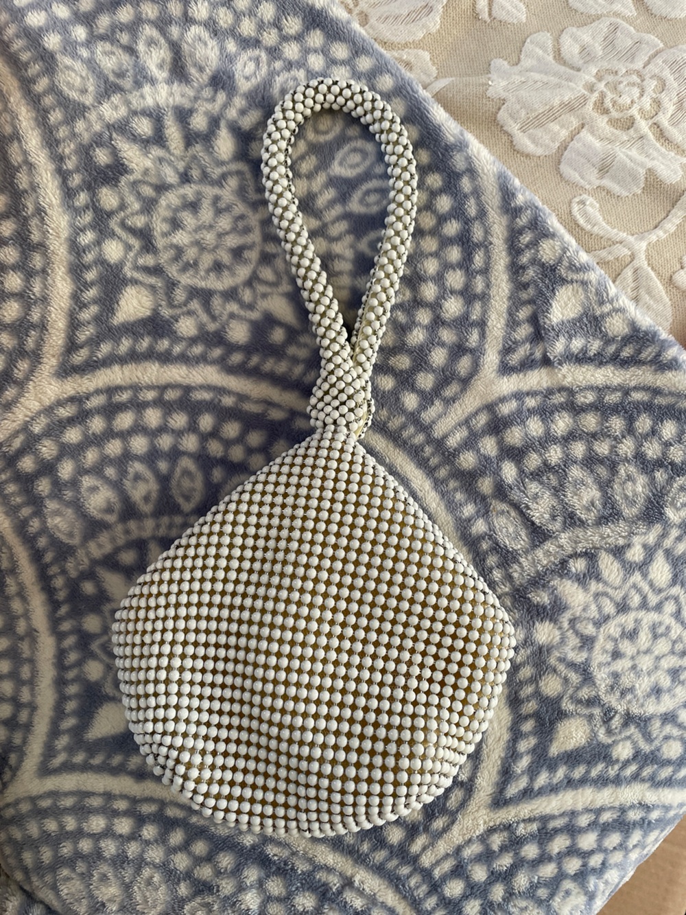 Vintage Ivory link Wristlet Clutch - Elegant Evening Accessory